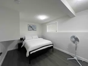Cozy 3 beds Suite Near Calgary Airport Sleeps 6 - Image 2