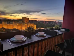 The balcony of the Aljafería with private parking - Image 2