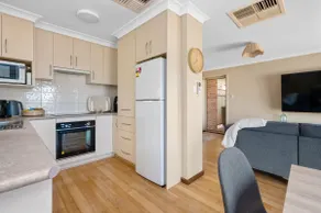 Kal central Pet friendly Aircon in every room - Image 4