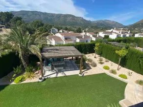 Stunning views, cycling base, pellet burner, pool! - Image 4