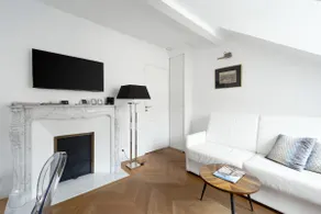 Luxurious Apartment – Les Demoiselles in Versailles - Image 2