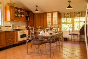 The Falls Montville Superb Queenslander Manor - Image 4