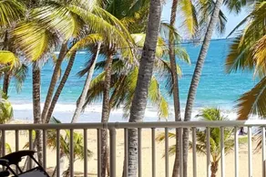 AMAZING BEACHFRONT PARADISE EN LUQUILLO PLAYA UNO DE LOS MEJORES EN LA ISLA. - Image 2
