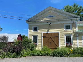 The 1865 Carriage Barn - SAUNA & Meadow Views! - Image 2