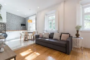 AlfamaTale 4BR Duplex w/RiverView - by LU Holidays - Image 3