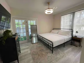 Ocala Oasis: Claw Foot Tub+ Pet Friendly! - Image 4