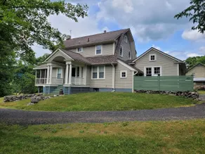 Country House, Mountain Views, Dine, Bike, & Hike - Image 5