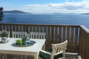 Sea front house in the heart of the High Coast - Image 2