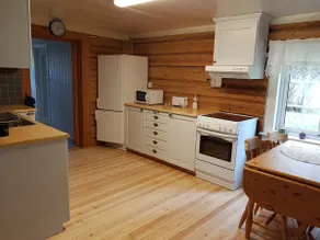 Charming log cabin - Image 4