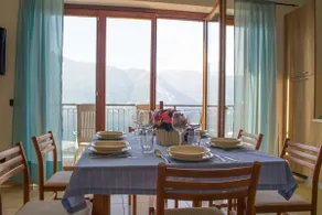 apartment with 3 rooms lake view - Image 3