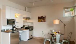 The 'Captain's Suite' at Sea Star Lofts -- On the Waterfront! - Image 5