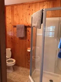 Hank's Garden Lake Resort - Image 5