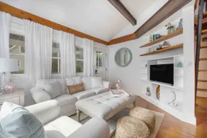 Chic cottage 100ft from Spring Lake, private dock - Image 3