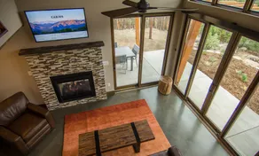 Modern Cabin, Fireplace + Views, Near Royal Gorge - Image 5