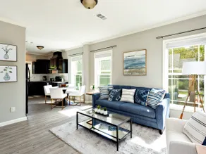 Inviting Duplex Getaway near Madison - Image 3
