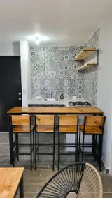 Centrally located apartment with all amenities included - Image 5