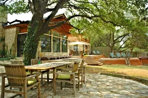 Lake Travis Waterfront Pool Sleeps 20 by Cedar Pk - Image 3