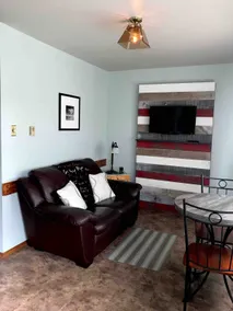 Jacuzzi Suite - Image 4