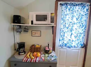 Private bed & bath near Green River Lake &downtown - Image 4