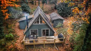 Cozy Cottage w Hot Tub, 5 min walk to Main St - Image 2