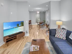 beautiful, walkable, uptown home. Free bike use! - Image 5