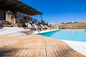 THE HOUSE IN THE FIELD WITH THE AMAZING SEA VIEW - Image 5