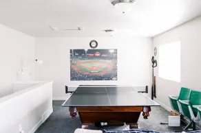 Modern Home: Pool/Ping-Pong table+every TV channel - Image 2
