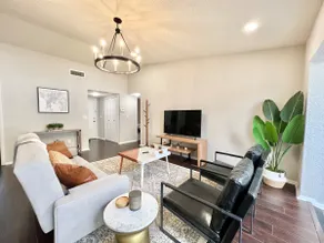 Mid Century Villa + Pool! Close to Busch Gardens - Image 5