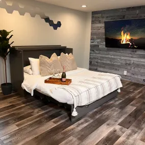Luxury Sparkling Clean Cozy In City Suite - Image 2