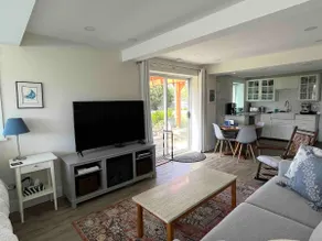 Independent Suite & Private Trail to Sandy Beach - Image 4