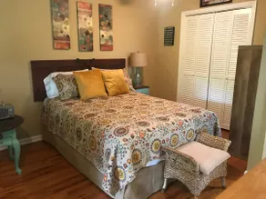 Hawks Landing Boho Cottage - Image 3