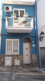 clear vacation home. A stone's throw from the sea - Image 2