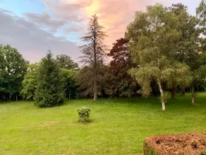 Spacious house in a private park - Image 5