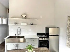~Blue Moon Bungalow~ - Image 3