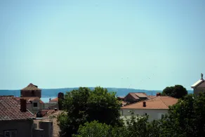 Apartamento de 1 dormitorio Adrijana con un gran balcón y vistas a la ciudad. - Image 3