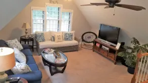 1620 Retreat - Walk to BID Hosp, Private suite - Image 2