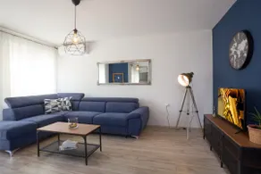 Three bedrooms apartment, modern and attractive - Image 3