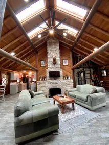 Luxury Lakefront/Firepit/HotTub/3 Kayaks/Sleep 12 - Image 2
