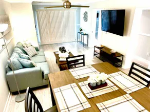 MAY SALE! CUTE 1 min to beach! 2BD/1BA BEACH Villa - Image 4