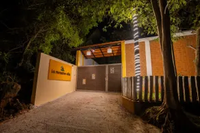 La Meadow Villa with Swimming Pool - Image 3