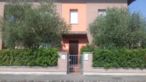 HOUSE FOR FAMILIES, FRIENDS AND WORK - Image 2