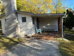 The Cottage at Eagle's Landing - Table Rock Lake - Image 2