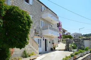 Studio apartment with heart! - Image 3