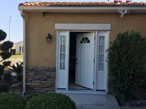 2 Bedroom PRIVATE GUESTHOUSE (w/ Private Entry) - Image 4