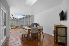 House on Drummond - Image 4