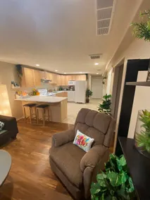 Hill House lower suite - Image 2