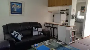 Pinelands Cape Town - 2 bed Ground Floor apartment - Image 2