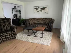 Modern Bright Home w/3bed 2bath - Image 5