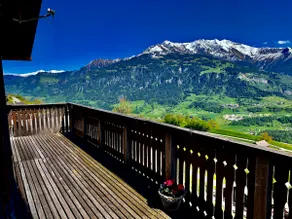 Chalet with fantastic panoramic views - Image 2