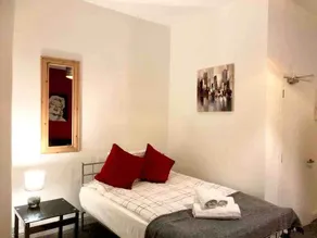 BELMONT Apartments - Image 5